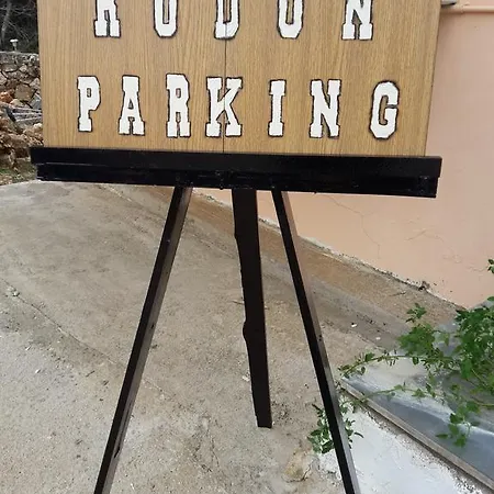 Apartment Rodon *