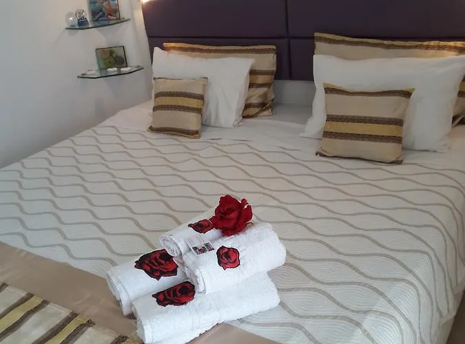 Rodon * Tsoukaládhes